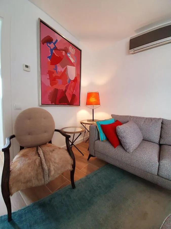 Atico Esquinero Muy Soleado Con La Terraza De 50 M2 Apartment Sitges