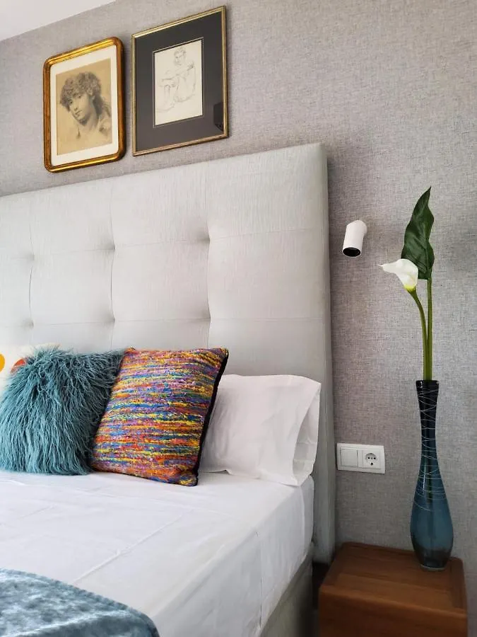 Atico Esquinero Muy Soleado Con La Terraza De 50 M2 Apartment Sitges