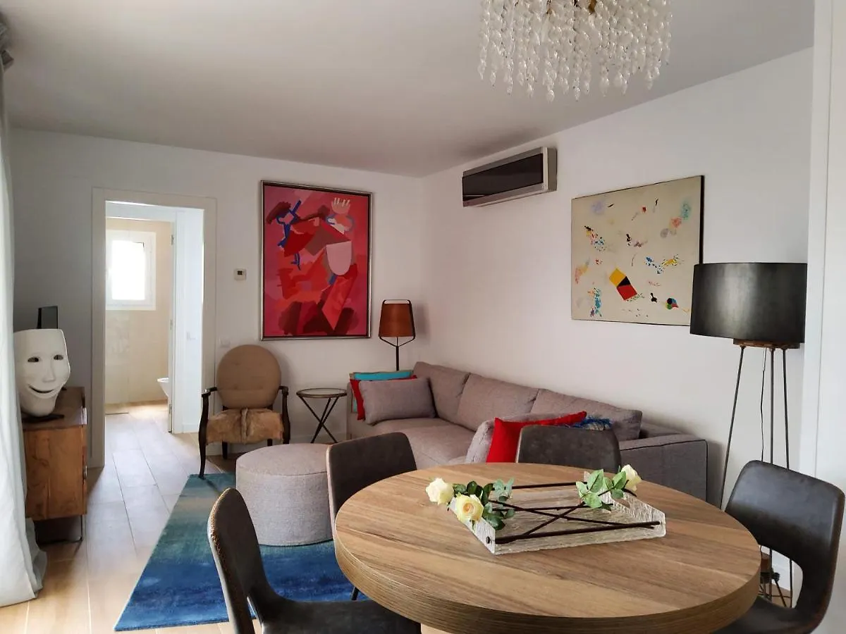 Atico Esquinero Muy Soleado Con La Terraza De 50 M2 Apartment Sitges