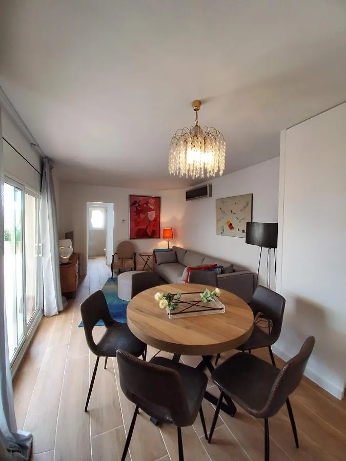 Atico Esquinero Muy Soleado Con La Terraza De 50 M2 Apartment Sitges Spain