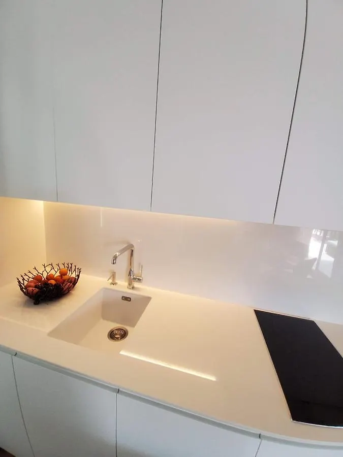 Atico Esquinero Muy Soleado Con La Terraza De 50 M2 Apartment Sitges
