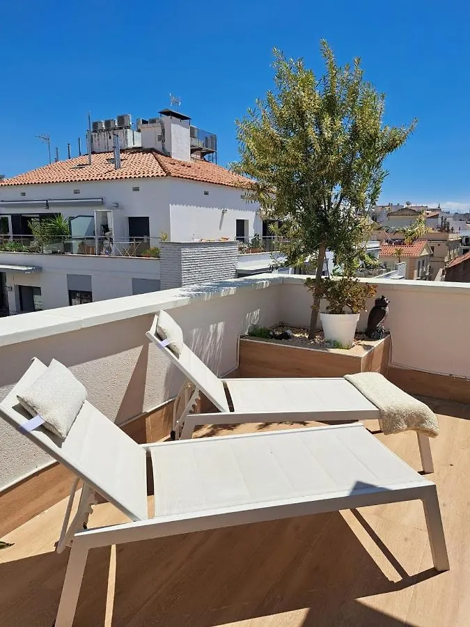 Atico Esquinero Muy Soleado Con La Terraza De 50 M2 Apartment Sitges 0*,