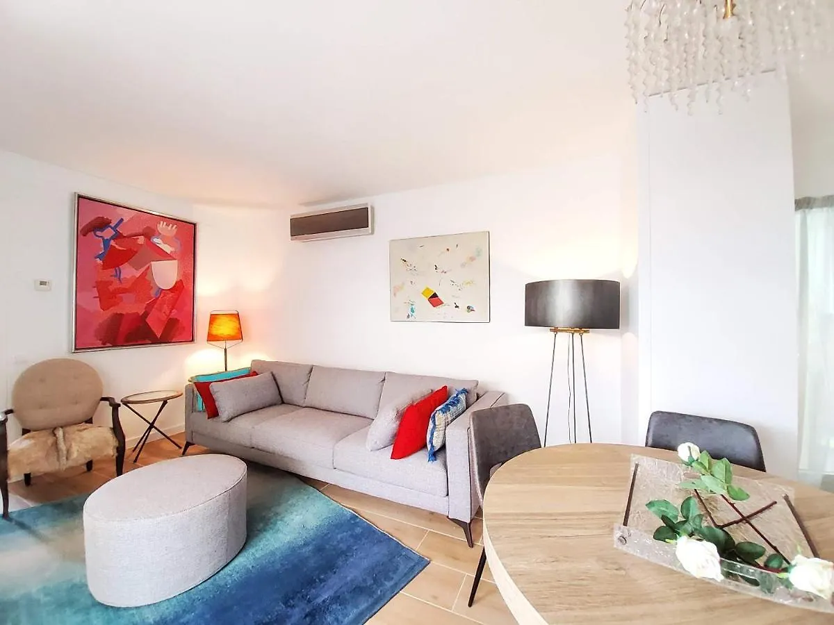 Apartmán Atico Esquinero Muy Soleado Con La Terraza De 50 M2 Sitges